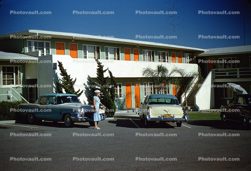 Motel, building, Desoto Car, Woman, 1950sf