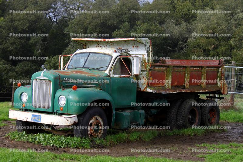 Mack Dump Truck, Two-Rock, Sonoma County, diesel