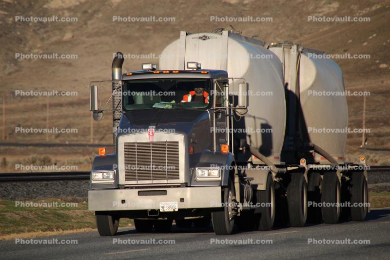 Kenworth Truck Semi, concrete products carrier