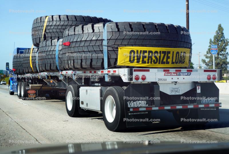 Oversize Tire Load, Semi Truck