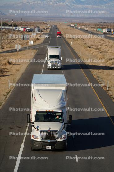 International Truck, Navistar Semi, Highway 58