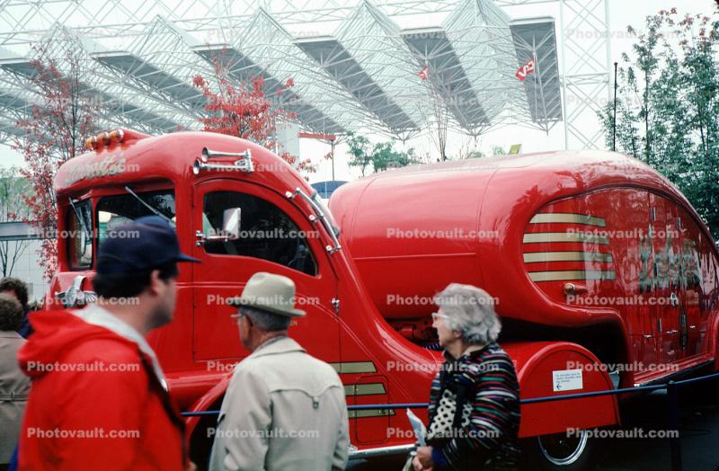 Labatt's Streamliner, Cab, International Expo, Worlds Fair, Vancouver, 1950s