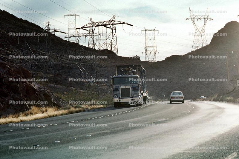Roadway, Hoover Dam, Kenworth