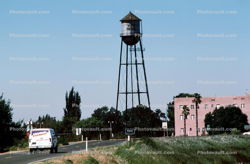 Fedex, Sacramento River Delta, Berm, levee, Water Tower