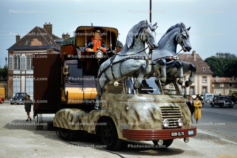 Chariot, Strange Horse and Buggy Truck, Saint Seine, Gai Soliel, 1950s