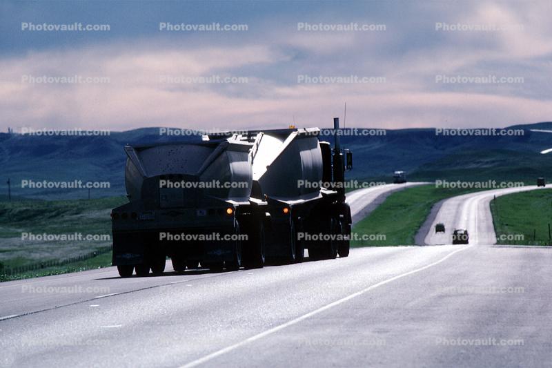Interstate Highway I-90, Semi-trailer truck, Semi
