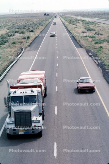 Freightliner, Interstate Highway I-40 looking west, Semi-trailer truck, Semi