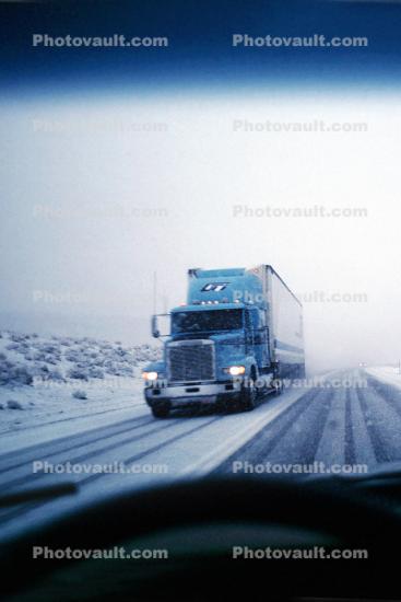 Freightliner, near Walker Lake, Highway-95, snow, blizzard, Semi-trailer truck, Semi