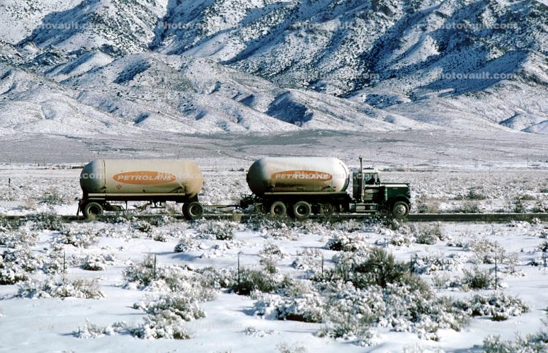 propane, Petrolane, Interstate Highway I-80 east of Reno, Compressed Gas, Trailer