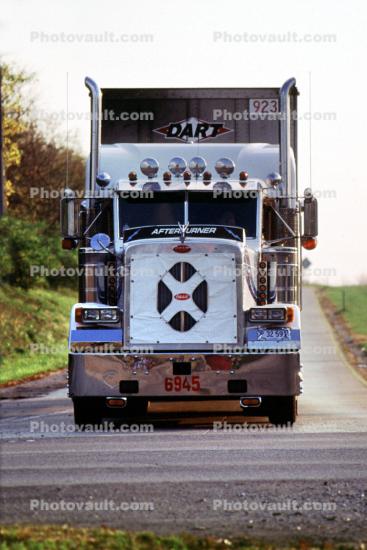 Peterbilt head-on, Lexington, Semi-trailer truck, Semi