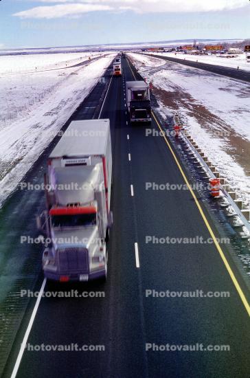 Freightliner, Moriarty, Interstate Highway I-40, road, divided highway, roadway, whiteline Fever, Semi-trailer truck, Semi
