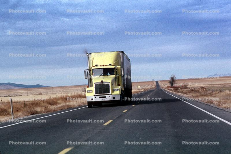 Kenworth, north of Gunnison, Highway-28, Semi-trailer truck, Semi