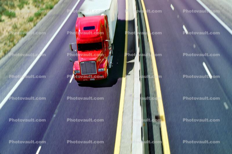 Freightliner, Interstate Highway I-15, Semi-trailer truck, Semi