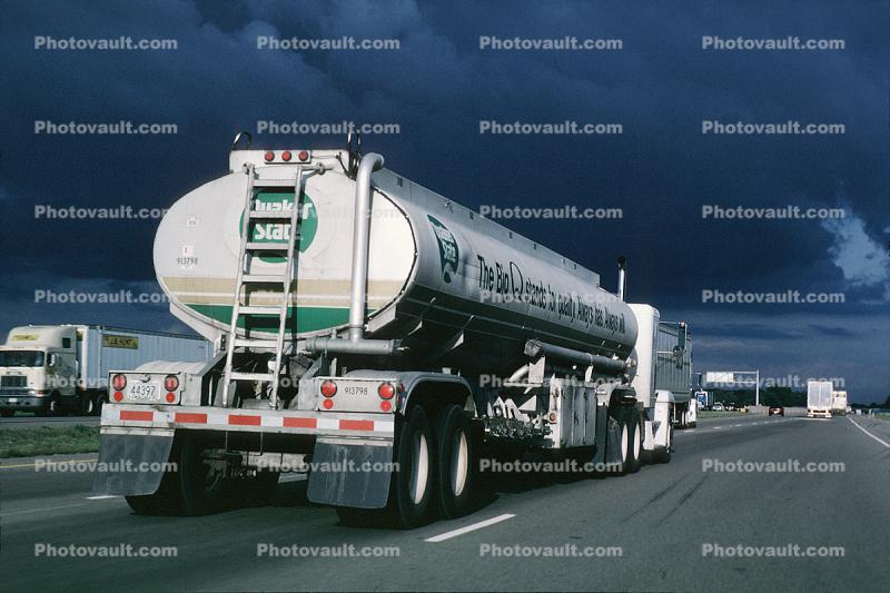 Quaker State Oil Truck, tanker, west of Columbus