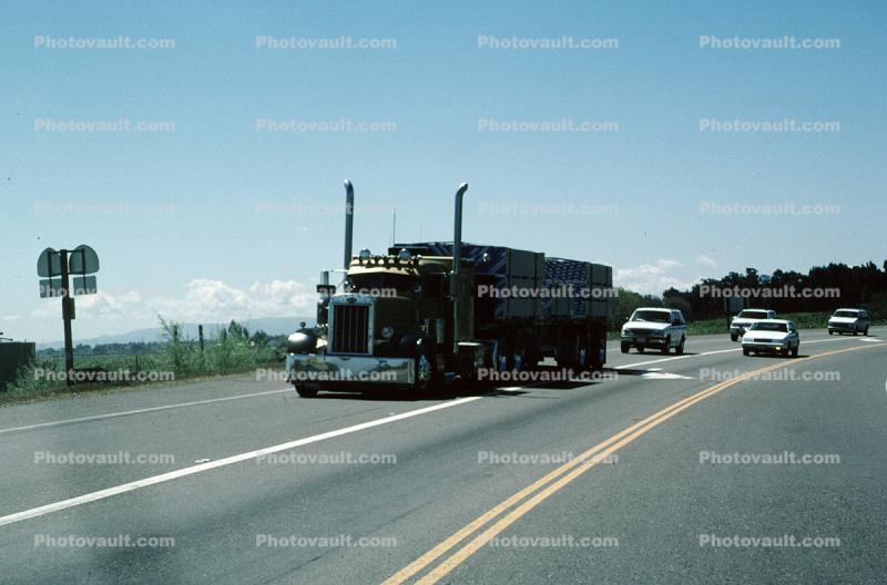 Isleton, flatbed trailer, Peterbilt