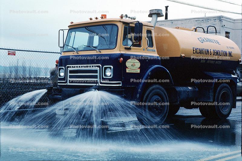 International water truck