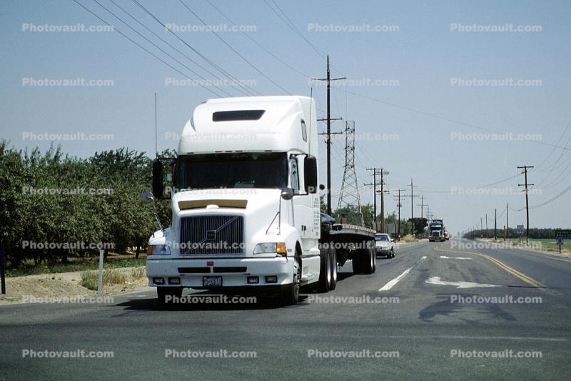 Volvo, Flatbed Trailer, Semi, Central Valley, California