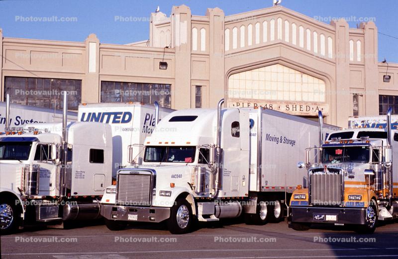 Pier 48, Freightliner, Kenworth, Semi-trailer truck, Semi