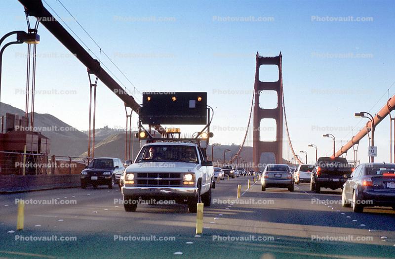 Shifting the dividers, Golden Gate Bridge