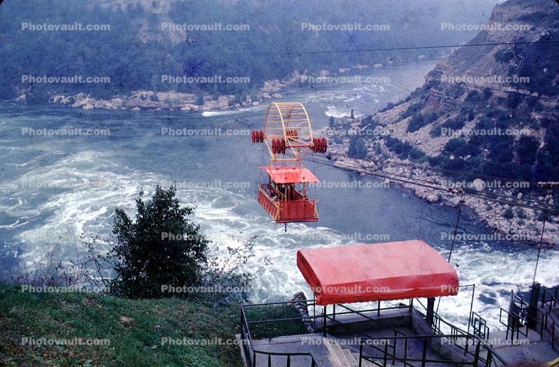 Aerial Tram at Niagara Falls, Saint Lawrence River, October 1971, 1970s