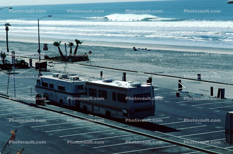 Pacific Ocean, beach, waves, Motorhome, Oceanside, California