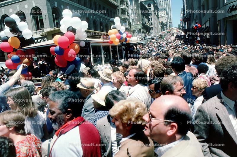 Hoards, Packed People, Crowds, Celebration, Downtown, Throngs, downtown-SF, Powell Street at Union Square, CC celebration June 21 1984, 1980s