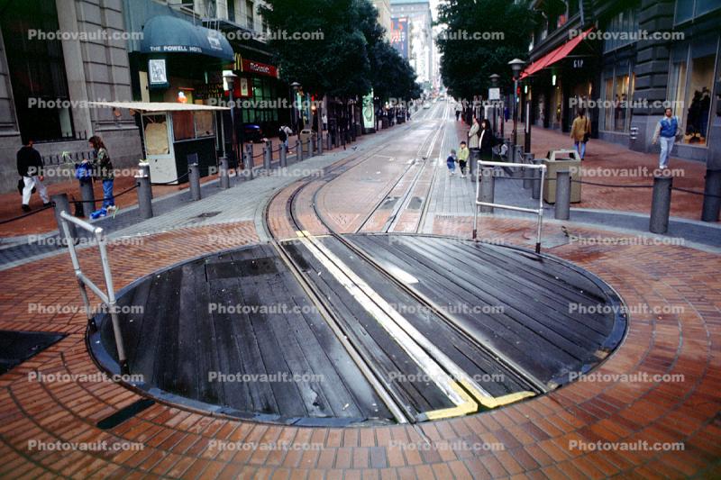 The turnabout at 5th and Market, Turnaround, Turntable, Powell Street, Tracks