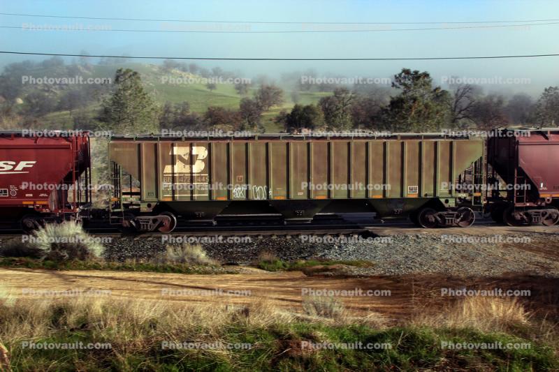 Hopper Railcars, foggy morning, near the Tehachapi Loop