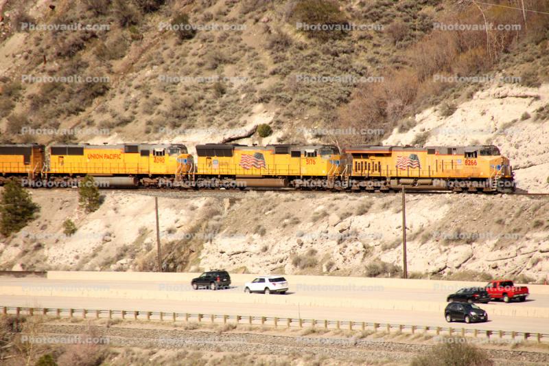 GE AC45CCTE, Union Pacific, UP 8266, Sierra-Nevada Mountains