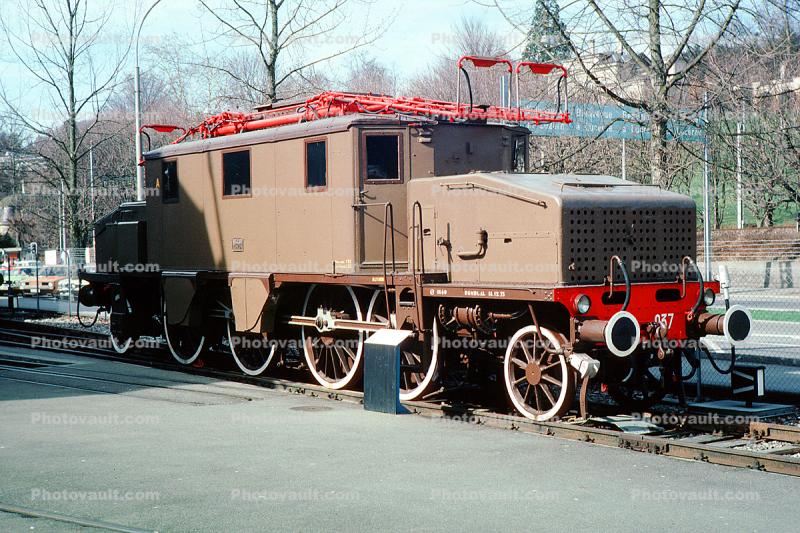 Bernina-Bahngesellschafeet Ge 4/4 82, Rhaetian Railway Ge 4/4 182, Swiss Transport Museum, Lucerne, Luzern, Switzerland, Crocodile, Krok, Krokodile