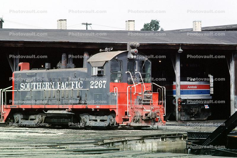 SP 2267, Southern Pacific, Switcher, Round-House
