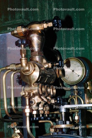 Preassure Steam Gauges, Firebox, inside, interior, brass pipes