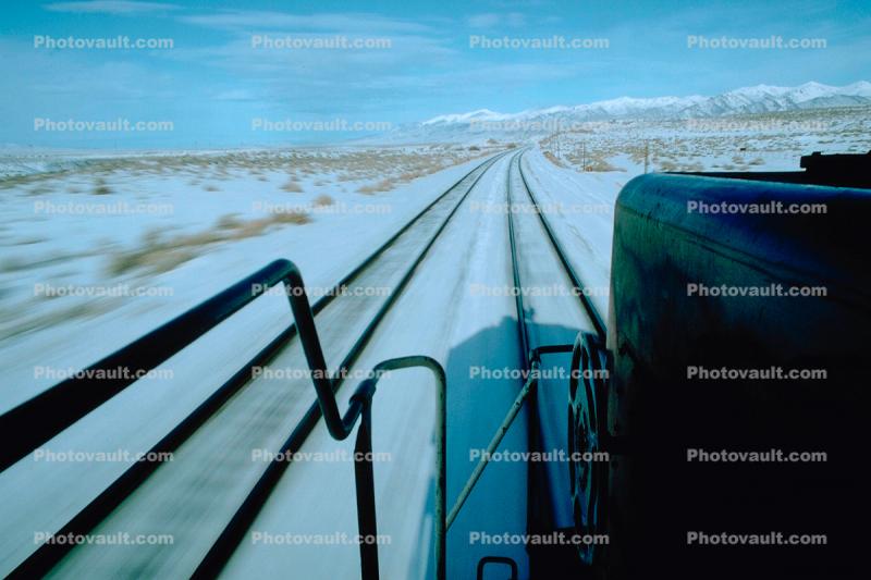Southern Pacific, Diesel Locomotive, Railroad Tracks in the Snow, Brush, Shrub, Ice, Cold, Cool, Frozen, Icy, Winter, hills, mountains