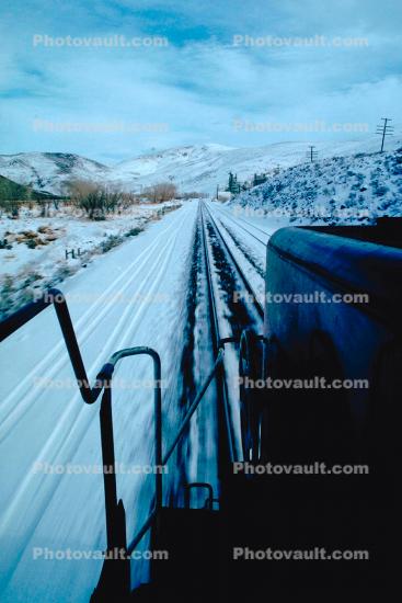 Southern Pacific, Diesel Locomotive, Railroad Tracks in the Snow, Brush, Shrub, Ice, Cold, Cool, Frozen, Icy, Winter, hills, mountains