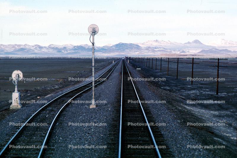 Signal Light, Railroad Tracks, Winter, hills, mountains