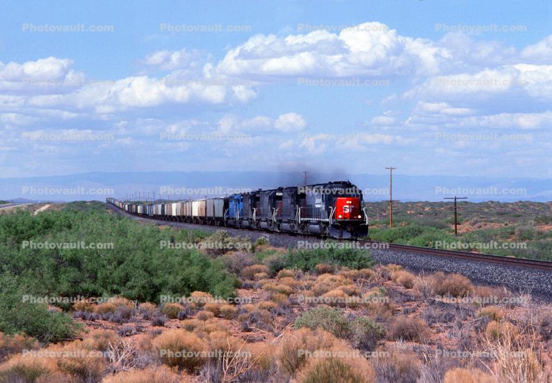SP 8362, SP 7379, SP 8336, Southern Pacific, Diesel Locomotive, southern New Mexico, USA