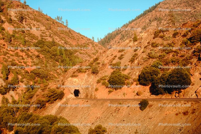 Tunnel, Feather River Canyon Route, California, Sierra-Nevada Mountains