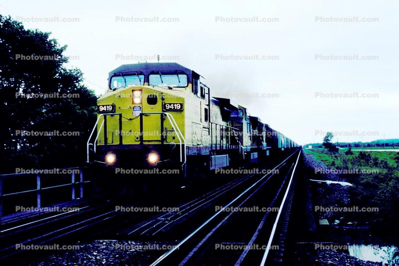 UP 9419, Diesel Electric Locomotive, near Topeka, Kansas, 23 May 1995