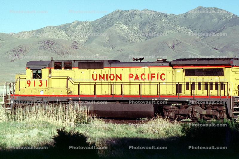 UP 9131, GE C40-8, Union Pacific, Black Rock Desert, Gerlach, Mountains