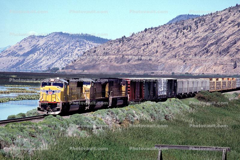 UP 4347, UP 9518, Union Pacific, Diesel Electric Locomotive, Klamath Lake