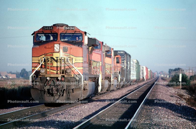 BNSF 5434, GE C44-9W, Diesel electric locomotive, California, BNSF Railway