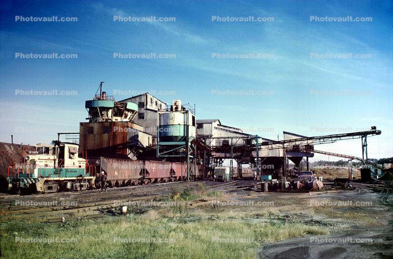 Peabody Coal Company, loading coal, conveyer belts, Macon County Beer Vee Mine, Illinois, 1950s