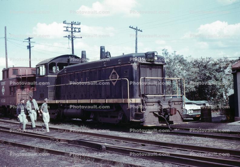 END SW9, Erie 438, Switcher, Newburgh New York, 1960