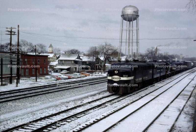 New York Central System #1054, FA-2, Water Tower, East Rochester New York, March 1966, 1960s