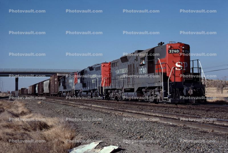Southern Pacific 3740, California