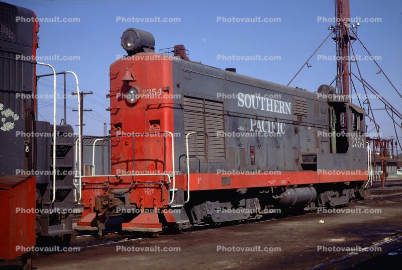 Fairbanks Morse Southern Pacific Diesel Engine SP 2354, San Jose California, May 1970