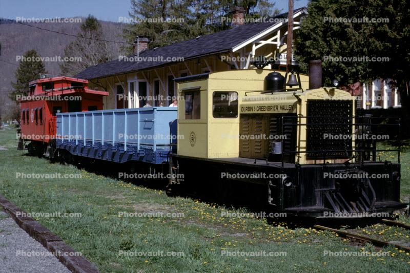 Durbin & Greenbrier Valley, Whitcomb 20 ton switcher, caboose