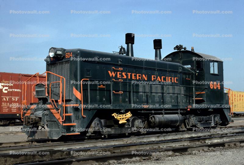 EMD SW9, Western Pacific Railroad Switcher WP 604, Stockton California, October 1977, 1970s