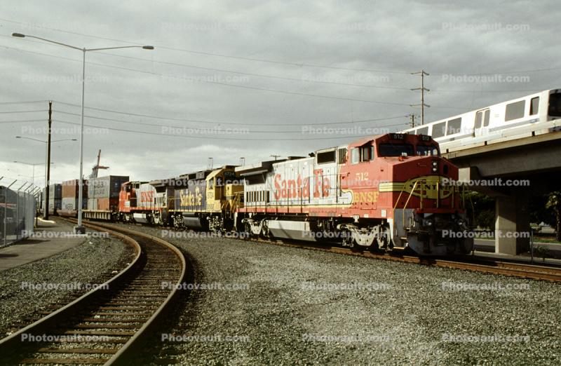 ATSF 512, GE B40-8W, Santa Fe Locomotive, Warbonnet