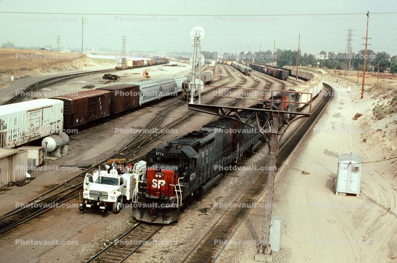 Southern Pacific SP 6774, EMD SD45T-2R, SD45